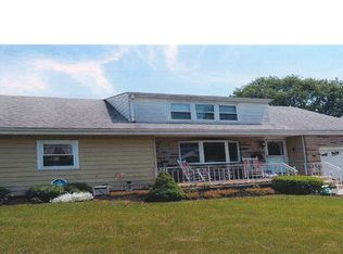 438 Buttonwood St, Trenton, NJ 08619