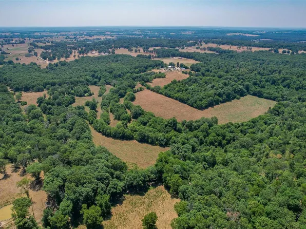 26 Sage Trl, Long Lane, MO 65590