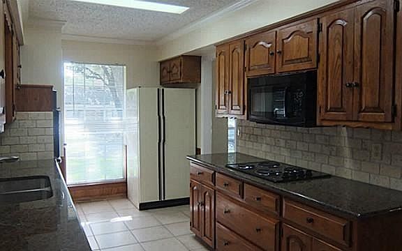 3rd image of 199 Northwood Dr