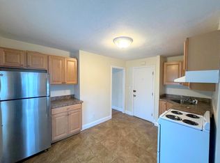 215 Beacon St, Somerville, MA 02143