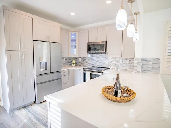 714 Nile River Dr, Oxnard, CA 93036