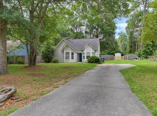 2 Burlington Land Rd, Beaufort, SC 29906
