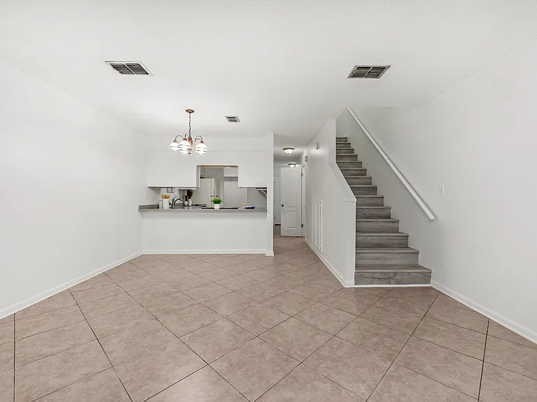337 Woodham Ct — Photo 10