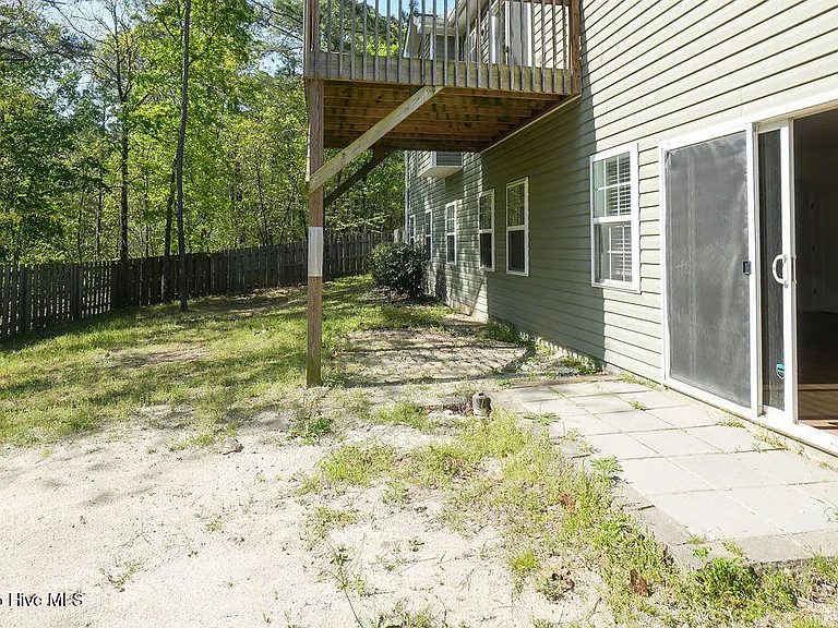 315 Adams Cir — Photo 33