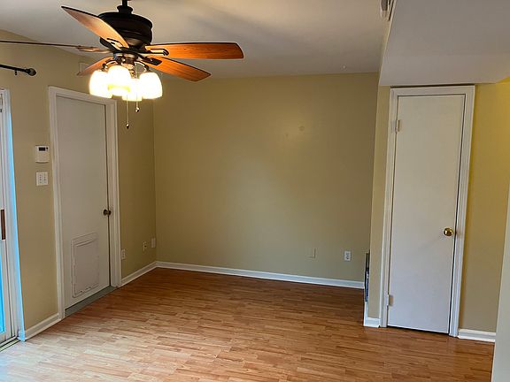 5th image of 849 Cambridge Dr