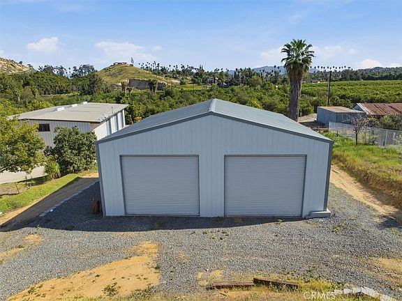 3rd image of 2317 Grace St