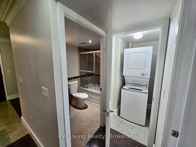 650 Sheppard Ave E #220 — Photo 8