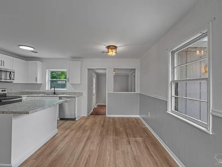 3211 Torres Ave — Photo 16