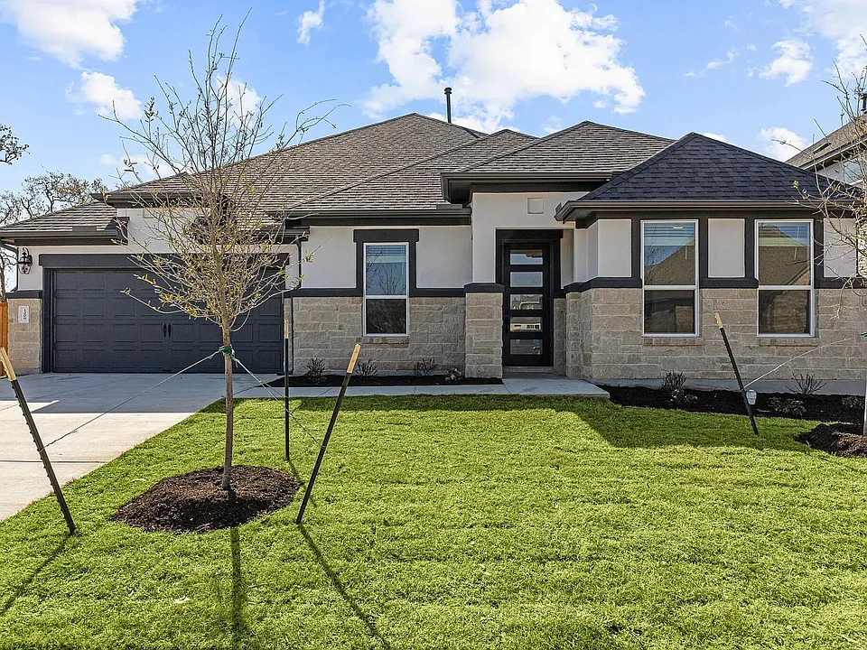 1208 White Daisy Ln