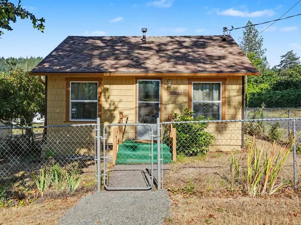 30645 Fisher St, Lebanon, OR 97355
