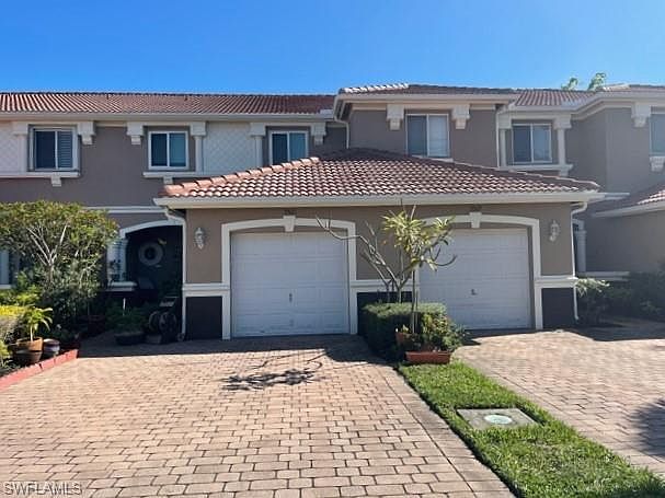1st image of 9521 Roundstone Cir