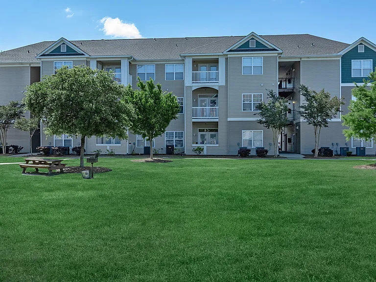WELCOME HOME TO NEW PROVIDENCE PARK APARTMENTS AT WILMINGTON, NC