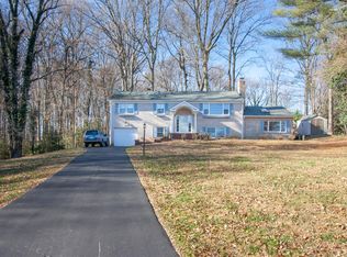 3010 Hunt Rd, Oakton, VA 22124