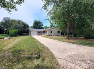 1203 Flintshire Dr, Albemarle, NC 28001