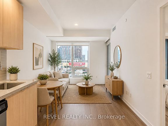 3rd image of 8868 Yonge St #316E