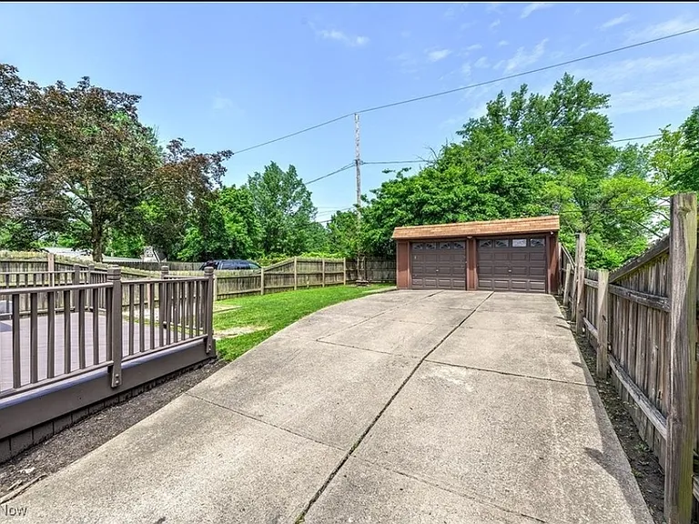 3004 Portman Ave — Photo 31