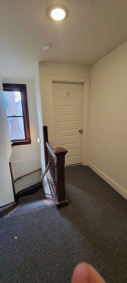 816 Grand Avenue — Photo 2