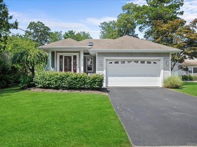 7 Cantoni Court, North Babylon, NY, 11703