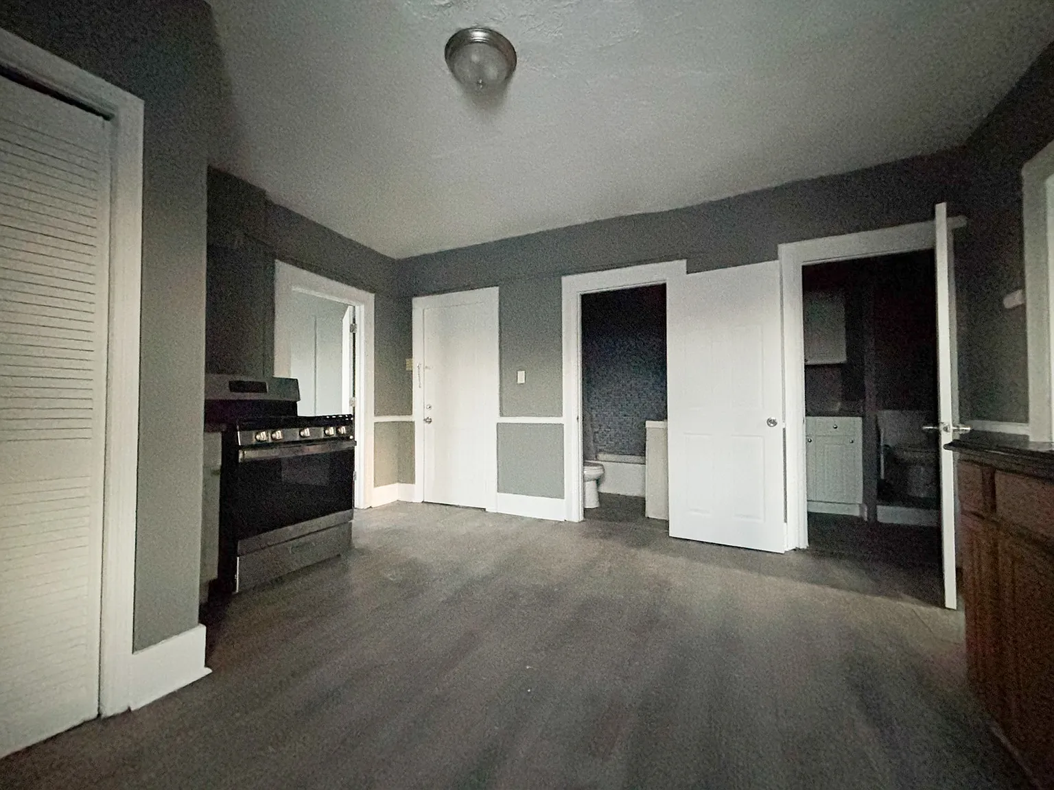 2 bed, 1.5 bath, 1200 sqft, $1,695 — Photo 3