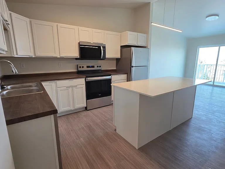 Rail10 Lofts — Photo 80