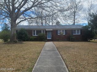 305 Forest Grove Ave, Jacksonville, NC 28540