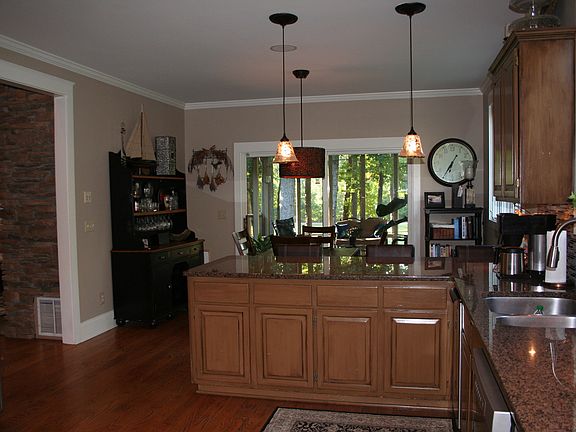 4th image of 119 Greensway