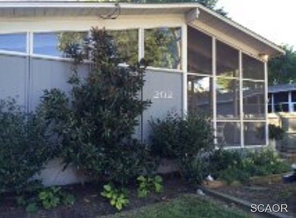 1st image of 202 Elizabeth Ave