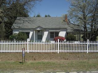 913 Grimsley Rd, Rowland, NC 28383