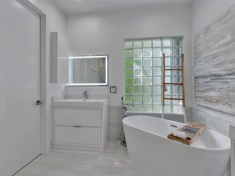 4088 NW Briarcliff Cir — Photo 12