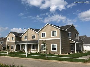 5083 56th St NW, Rochester, MN 55901