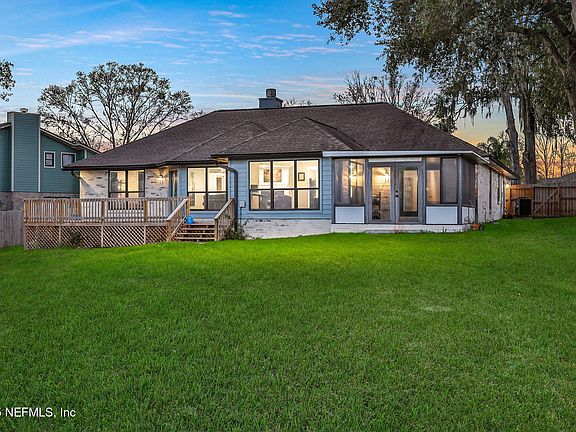 5th image of 994 LAKERIDGE Drive
