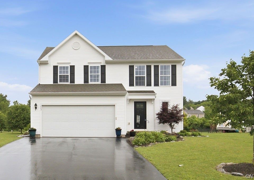 1st image of 203 Gloria Ln