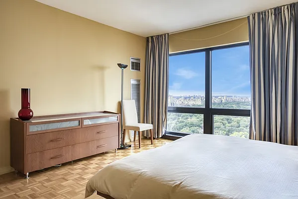 Sold by Brown Harris Stevens | media 17