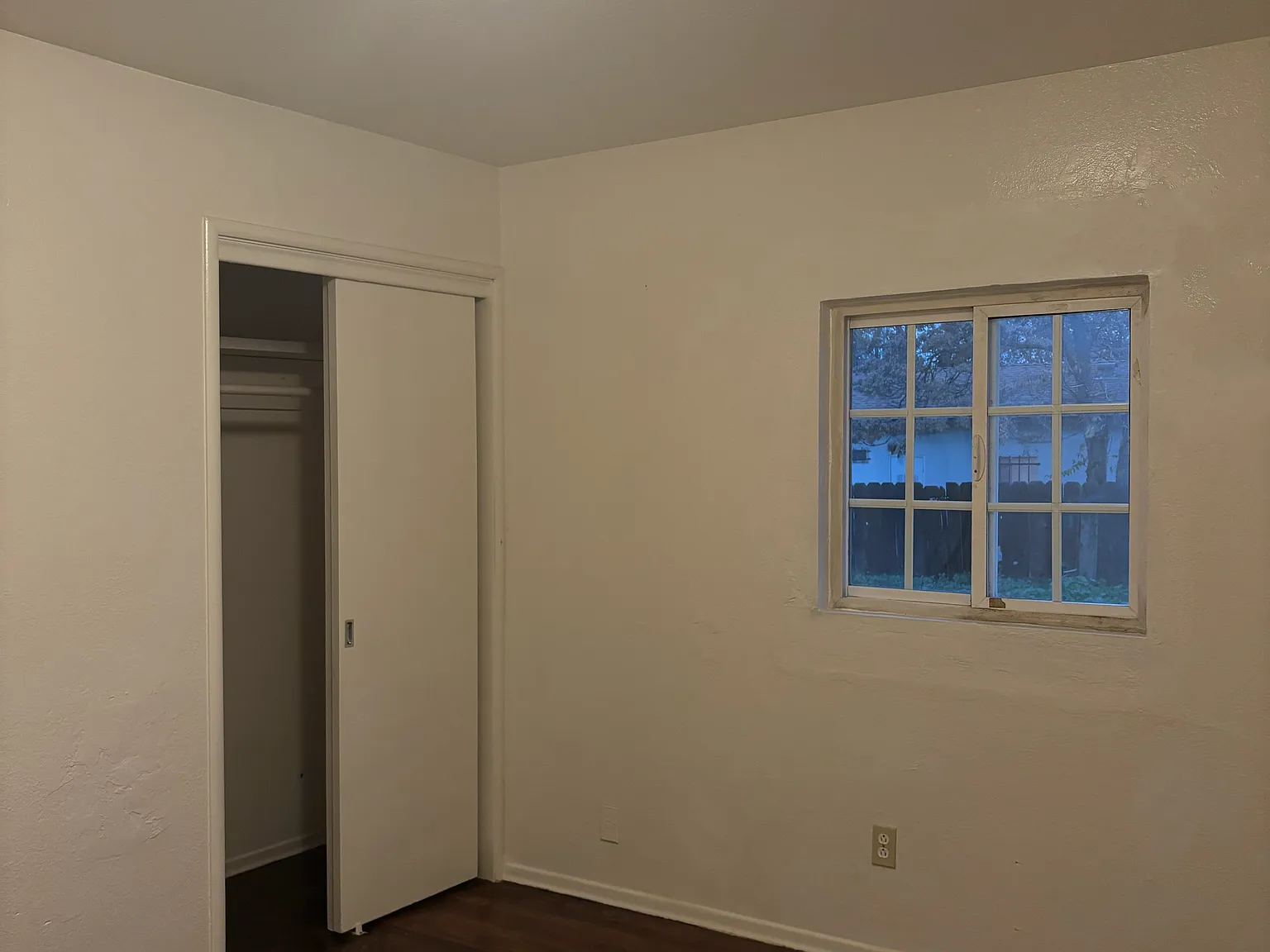 3 bed, 1008 sqft, $1,850 — Photo 3