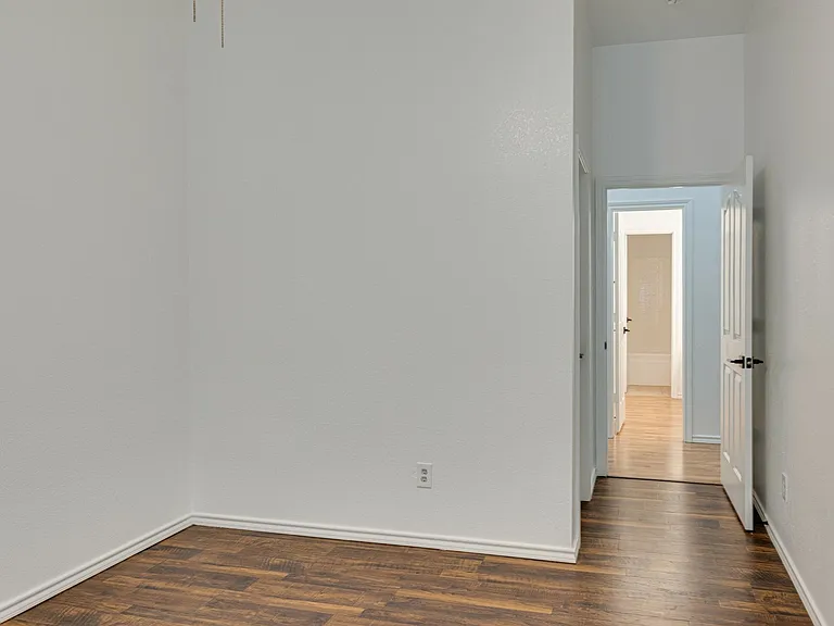 4725 Bristol Trace Trl — Photo 29