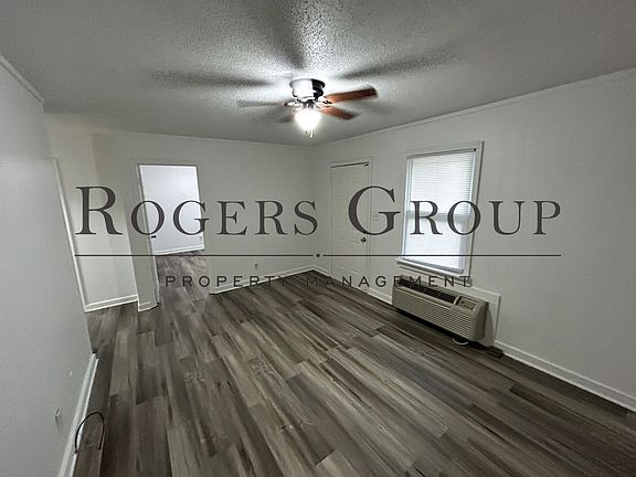 2nd image of 301-303 Mineral Springs Rd #1ca679b8f