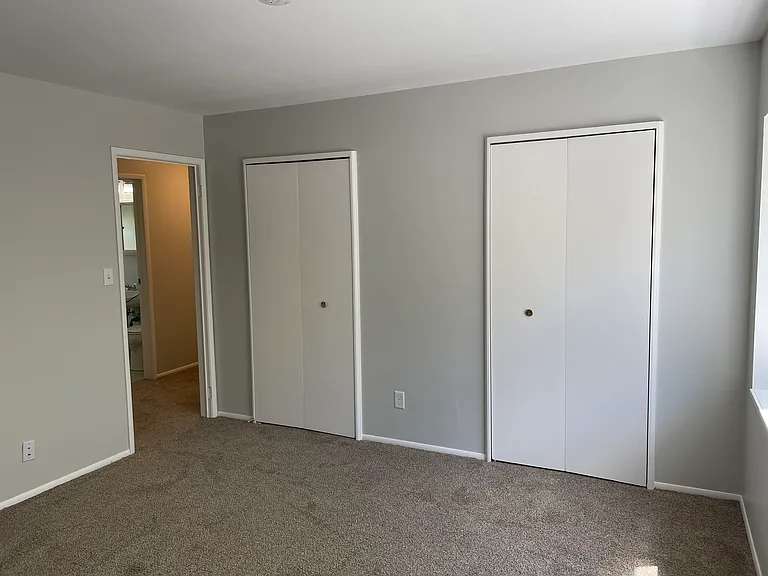 1707 Pennoyer Ave — Photo 12