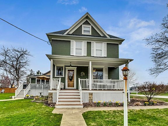 3rd image of 1104 N Highland Ave