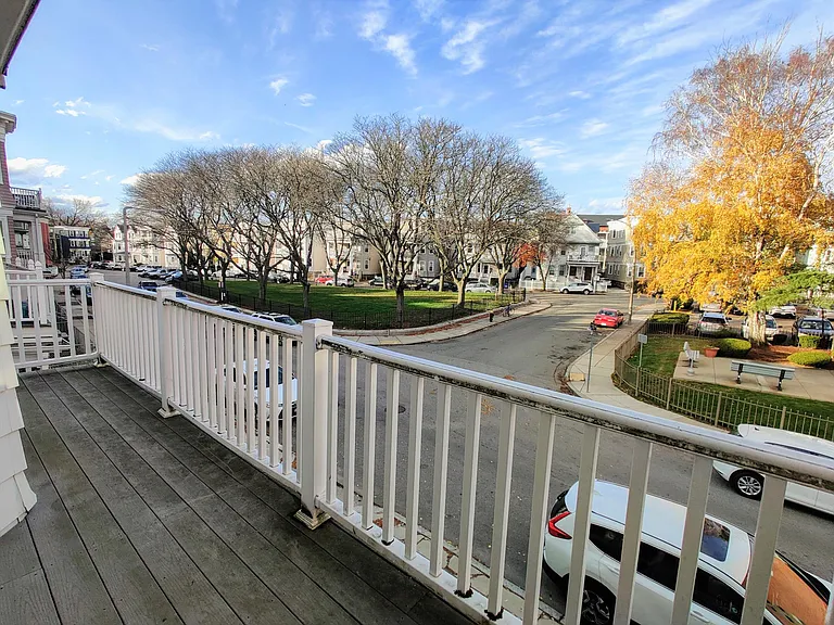 14 Edison Grn #3 — Photo 26