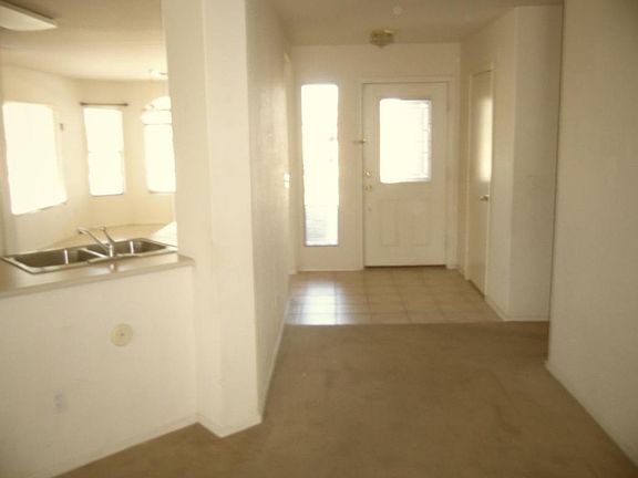 3rd image of 3013 W Park St