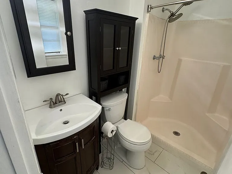 210 Meredith St — Photo 12