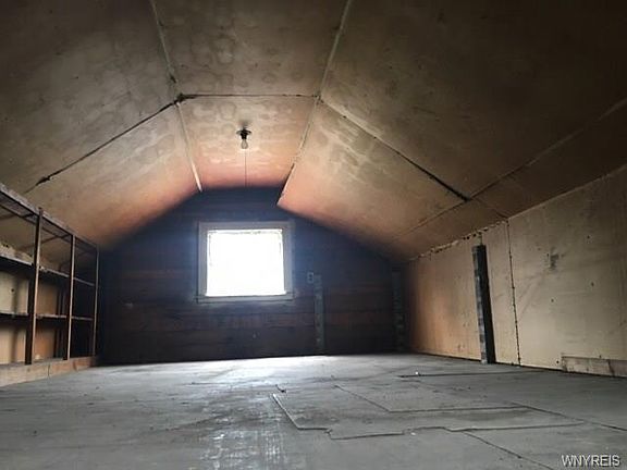 4th image of 171 Kohler St