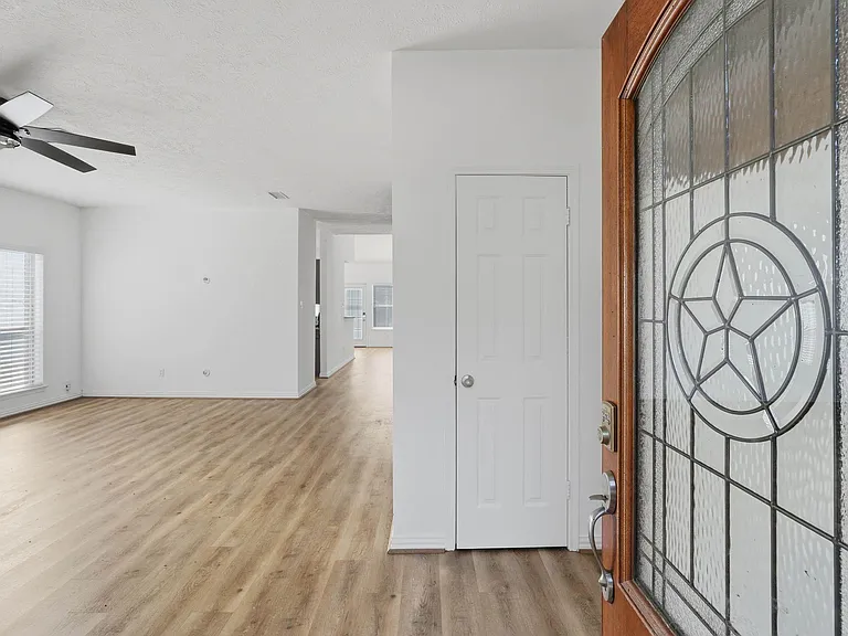 2910 Cocona Ln — Photo 4