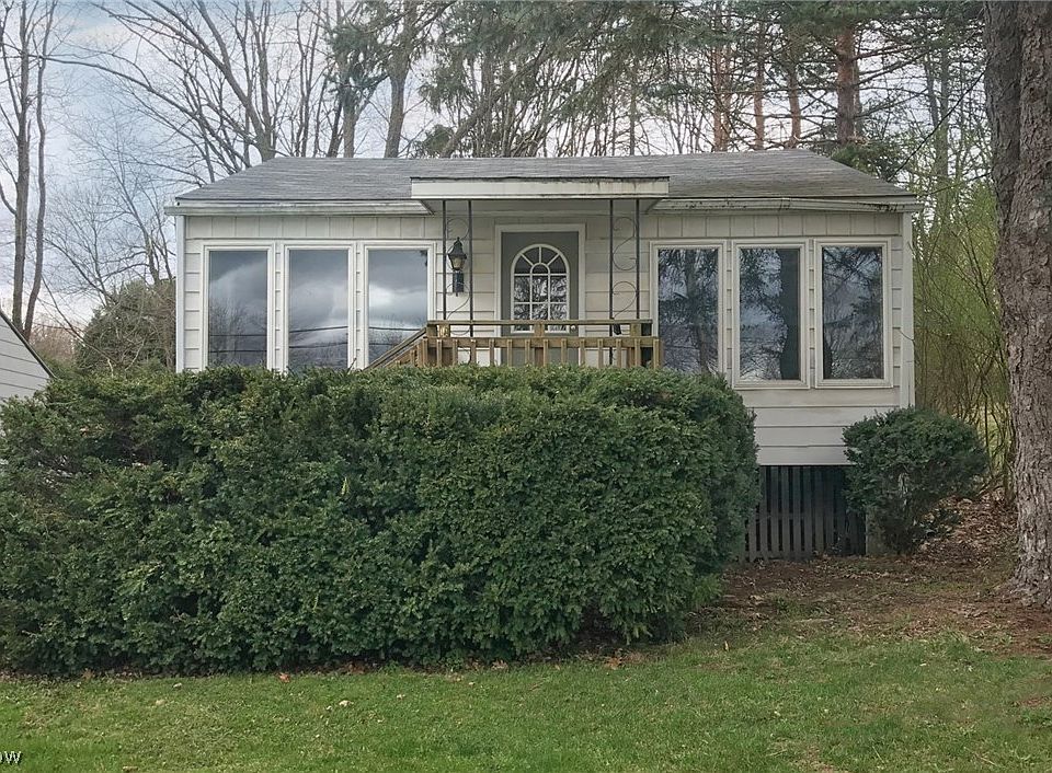 1st image of 6893 Lakeview Dr