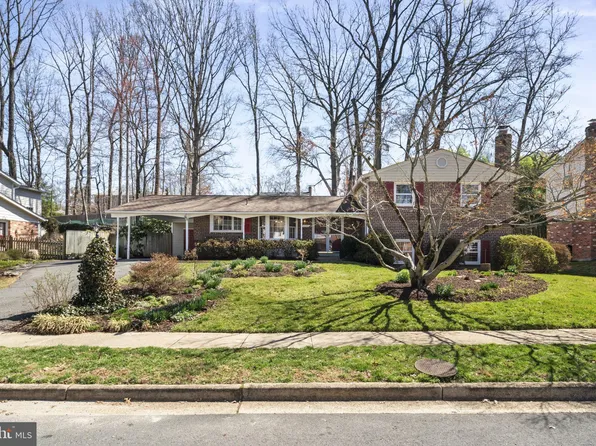 6723 Grey Fox Dr, Springfield, VA 22152