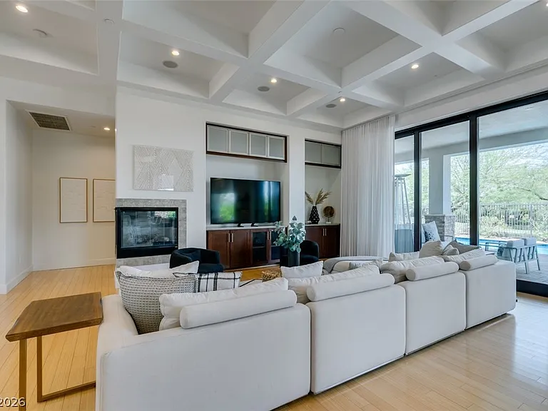 483 Toucan Ridge Ct — Photo 10