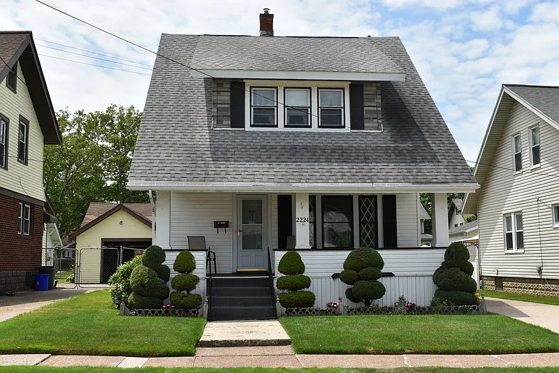 2224 Eastern Ave photo 1