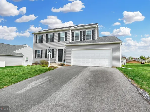1810 Fountain Rock Dr, Dover, PA 17315
