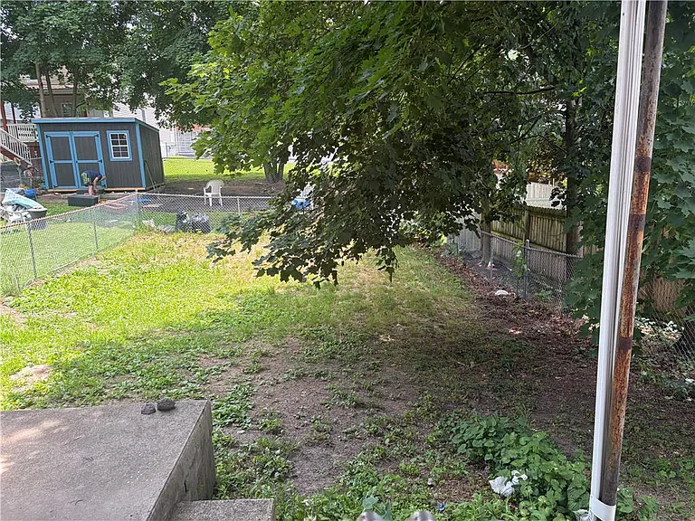 142 W High St — Photo 2