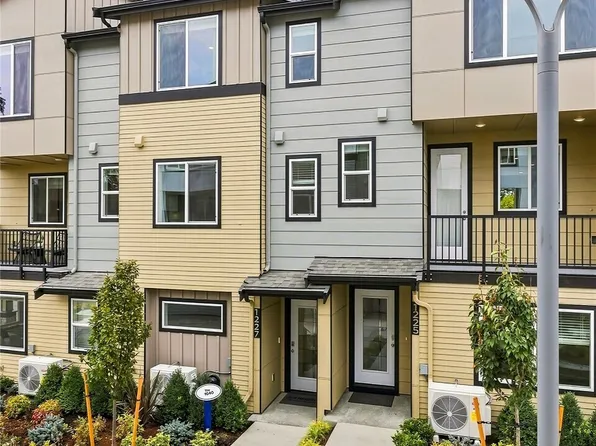 1234 Tacoma Court NE #14, Renton, WA 98056